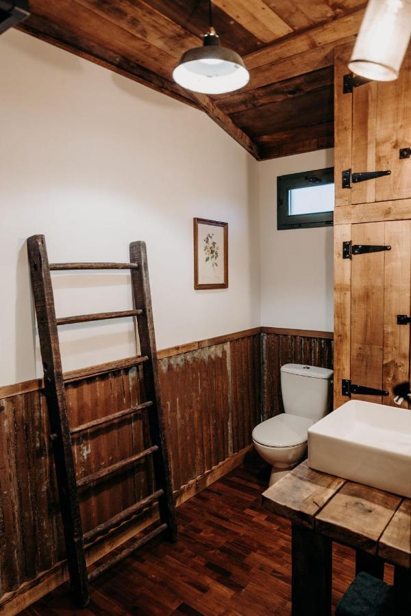 La Ferme Du Pont De Maumy, Cabane Au Bord De L'Etang Et Bain Nordique Busserolles Экстерьер фото